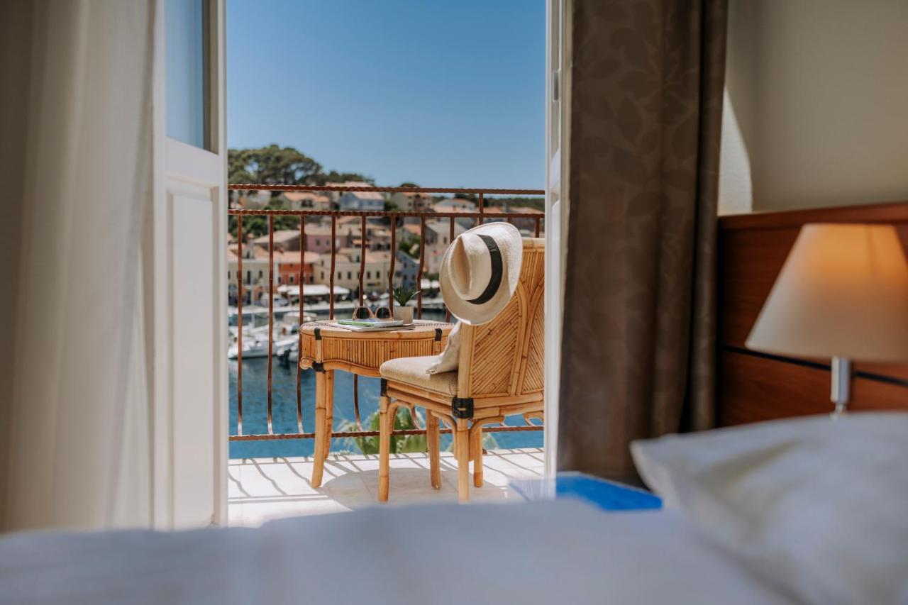 Hotel Apoksiomen Mali Lošinj Zewnętrze zdjęcie