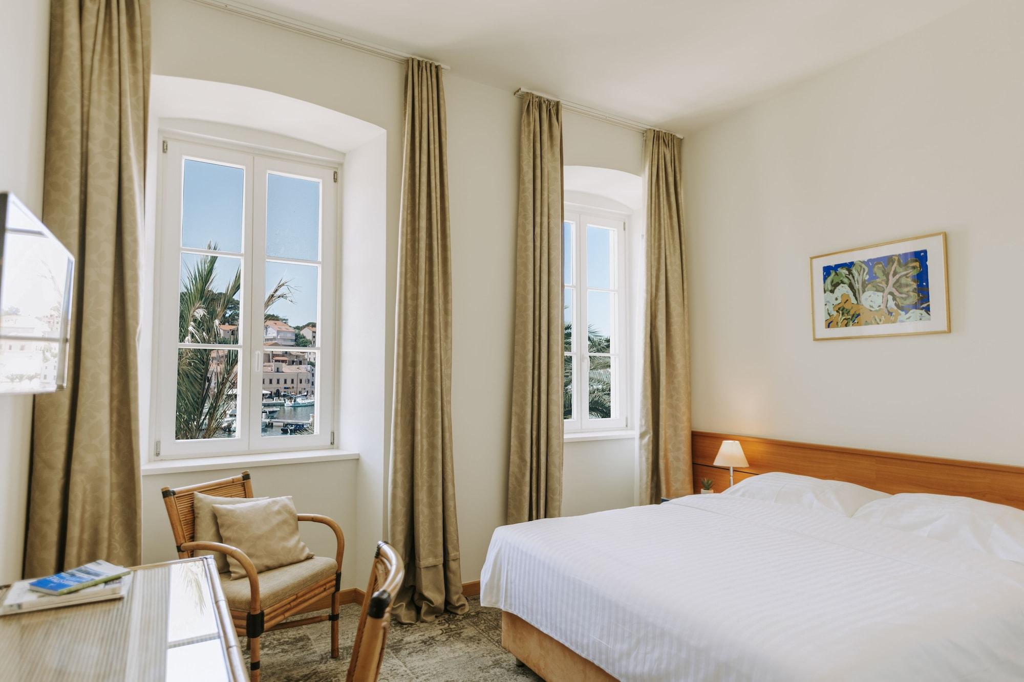 Hotel Apoksiomen Mali Lošinj Zewnętrze zdjęcie