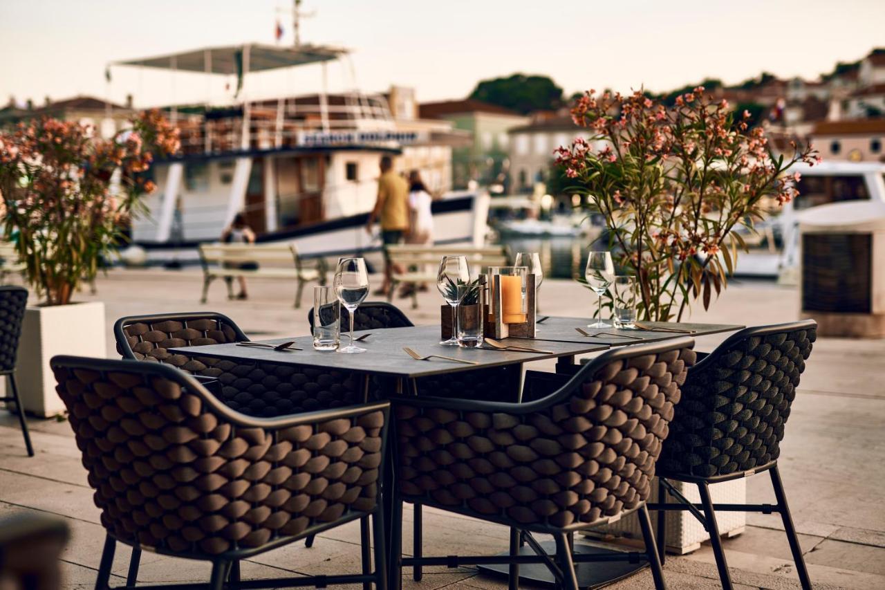Hotel Apoksiomen Mali Lošinj Zewnętrze zdjęcie