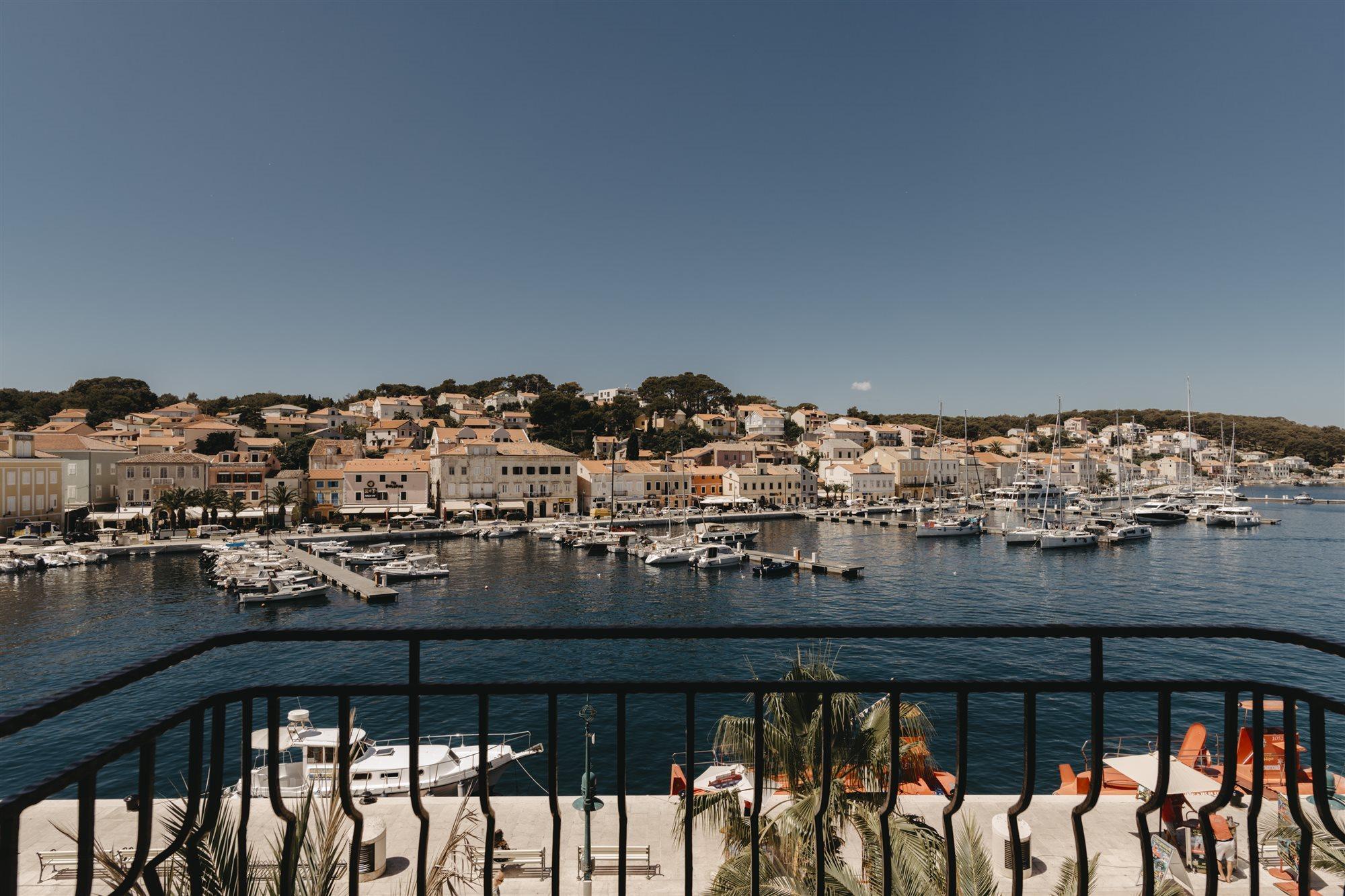 Hotel Apoksiomen Mali Lošinj Zewnętrze zdjęcie
