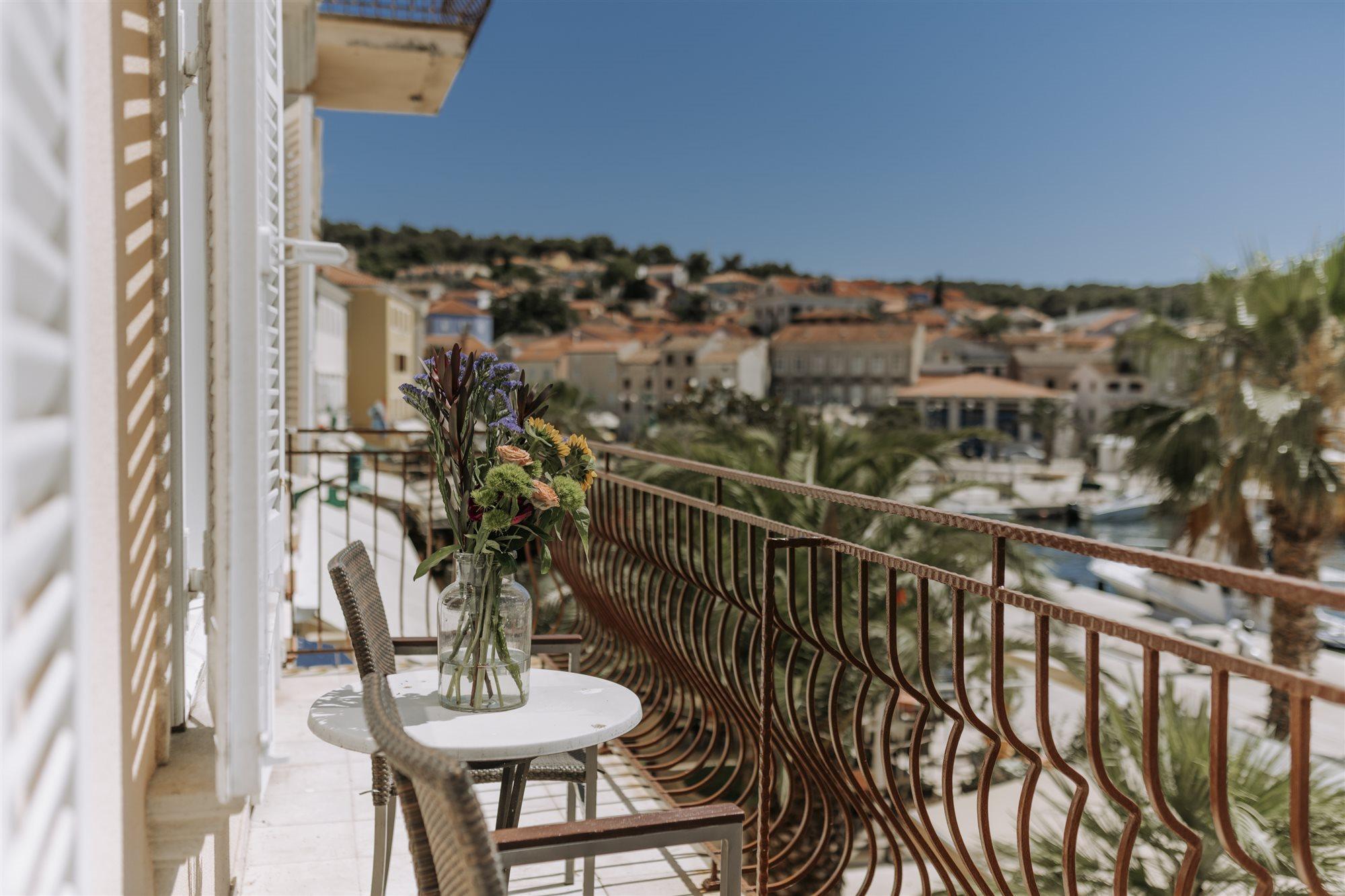 Hotel Apoksiomen Mali Lošinj Zewnętrze zdjęcie